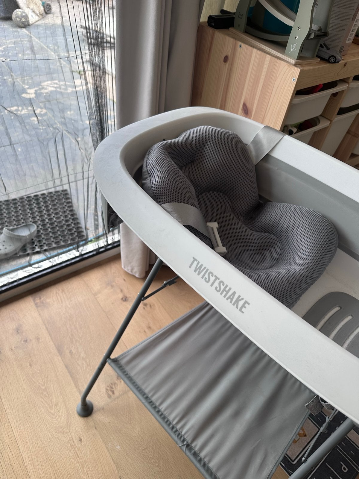 Twistshake opvouwbaar babybadje met standaard, Zo goed als nieuw, Badje, Standaard, Ophalen
