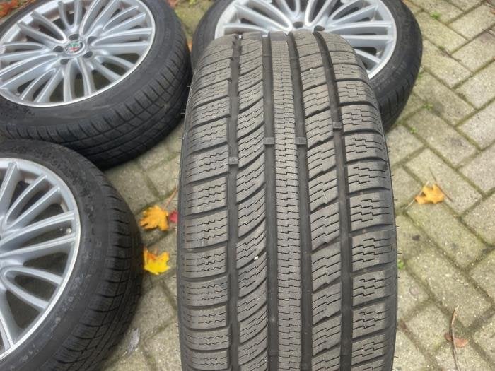 Sportvelgenset + banden van een Alfa Romeo Giulia, Auto-onderdelen, Gebruikt, -, Verzenden, -