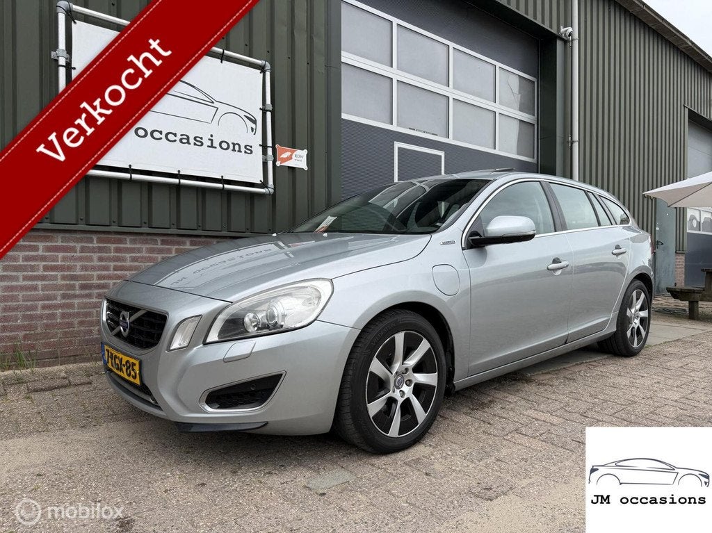 Volvo V60 2.4 D6 AWD Plug-In Hybrid Pure Limited EXPORT !, Auto's, Volvo, Automaat, Euro 5, 1848 kg, Vierwielaandrijving