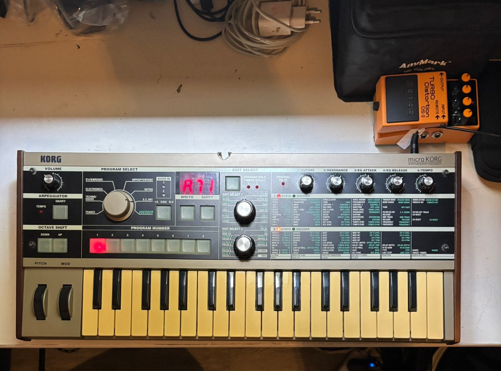 Korg microKorg synthesizer, Muziek en Instrumenten, Synthesizers, Ophalen, Zo goed als nieuw, Overige aantallen, Korg