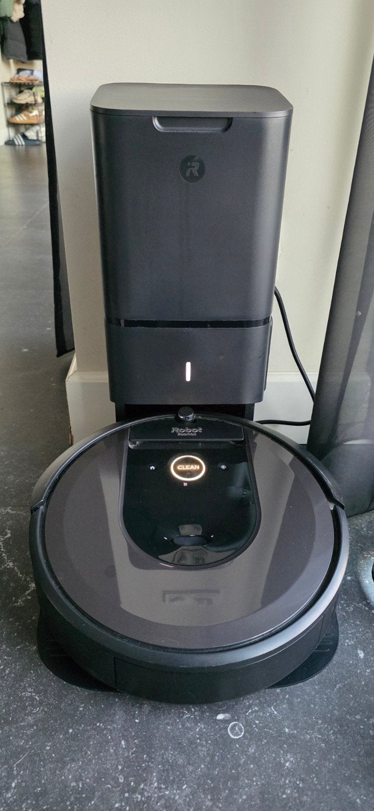 iRobot Roomba i7+ Robotstofzuiger met zelflegende basis, Ophalen, IRobot, Zo goed als nieuw, Robotstofzuiger