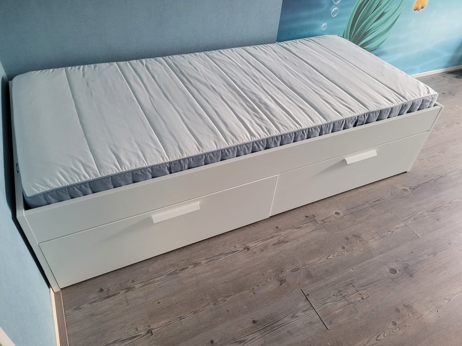 IKEA Brimnes 1-persoonsbed met laden, lattenbodem & matras, Ophalen, 90 cm, Eenpersoons, Wit
