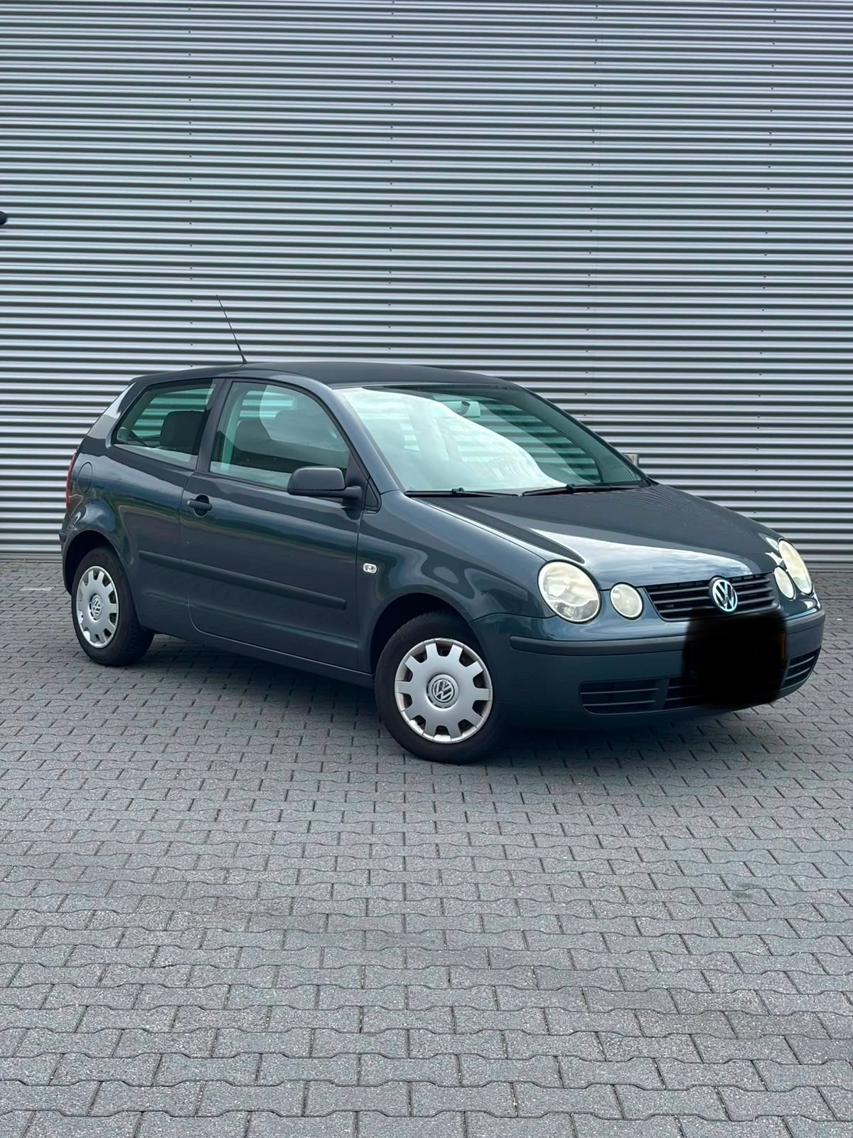 Volkswagen Polo 1.4 55KW AUT 2003 Blauw, Auto's, Blauw, Origineel Nederlands, Particulier, 1000 kg