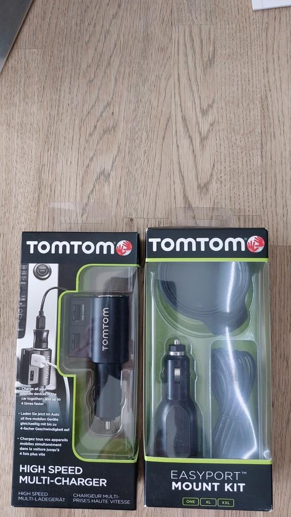 TomTom multi-oplader en Easyport Mount Kit, Auto diversen, Auto-accessoires, Nieuw, Ophalen of Verzenden