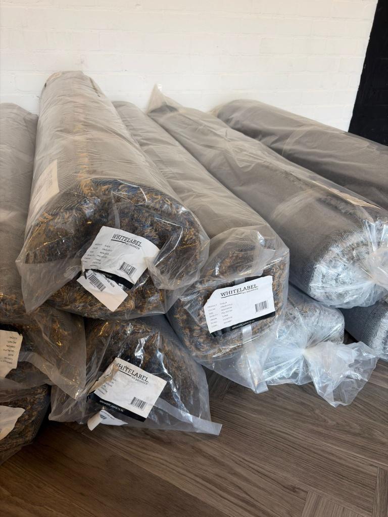 UITVERKOOP: Luxe Zachte Vloerleed merk Brinker NIEUW, Crème, 150 tot 200 cm, 200 cm of meer, Ophalen of Verzenden
