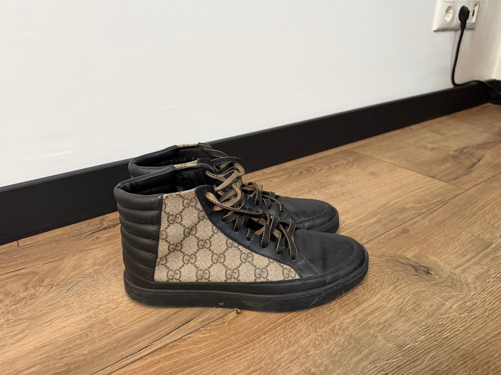 Gucci sneakers maat 41, Ophalen, Gedragen, Zwart, Sneakers of Gympen