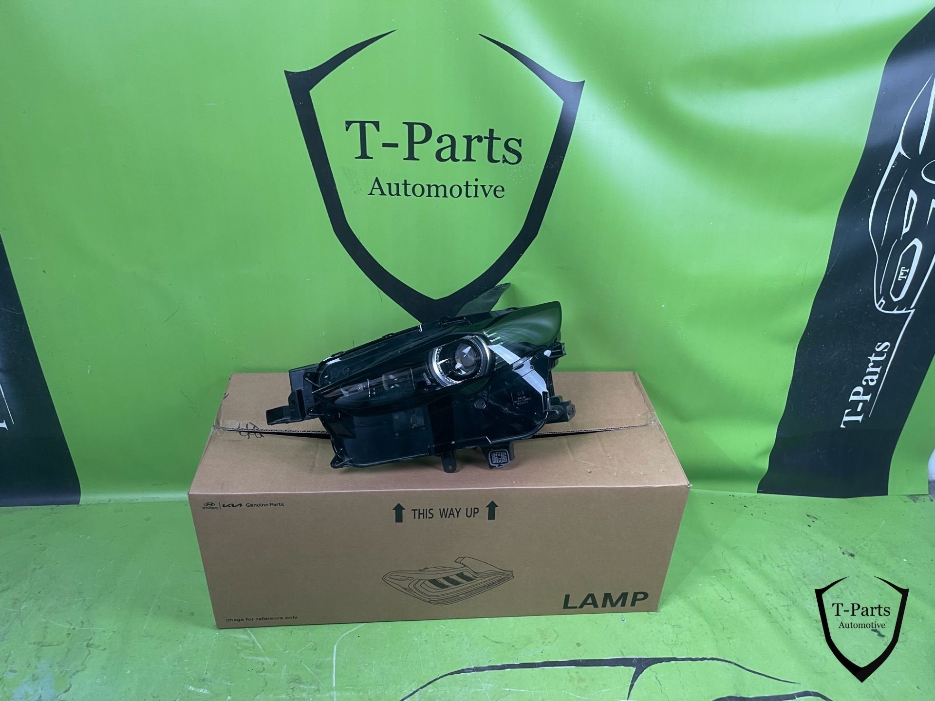 mazda CX30 cx 30 koplamp links dfr767890