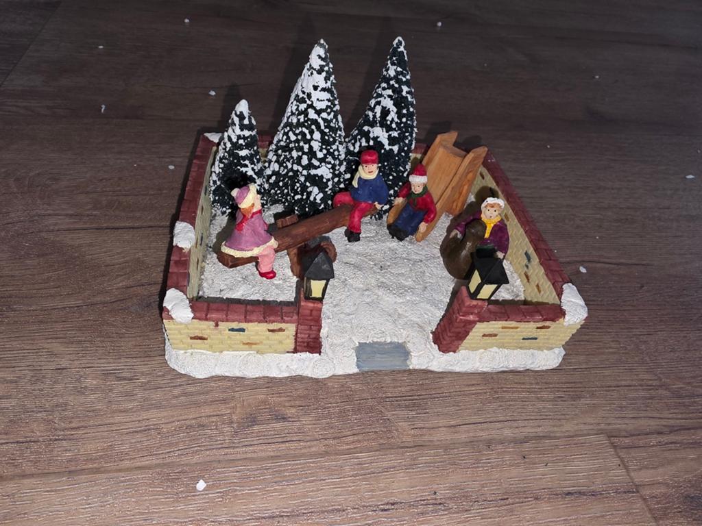Dickensville collectables speeltuin NM-55493, Diversen, Kerst, Ophalen, Gebruikt