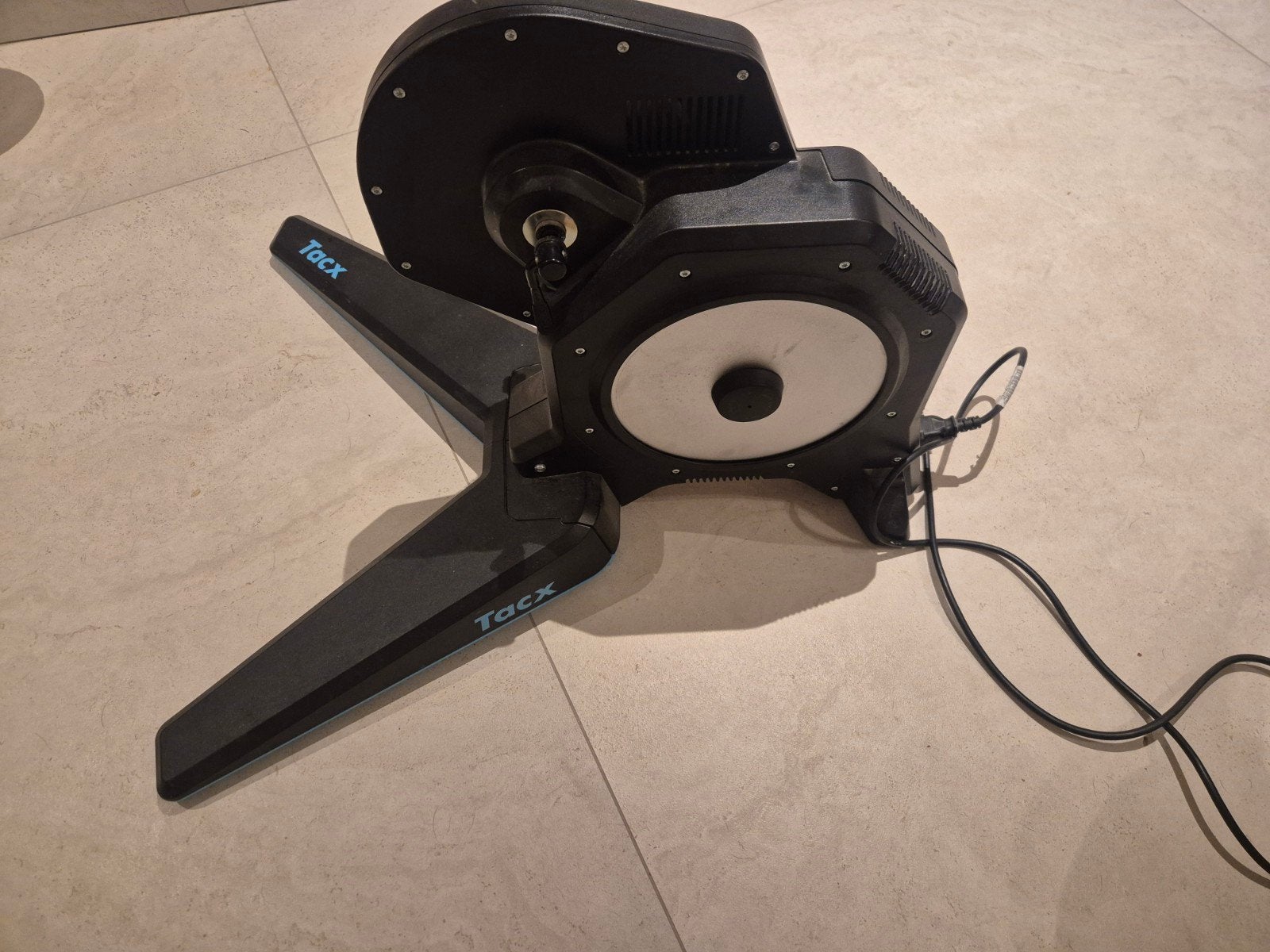 Tacx FLUX 2 Smart T2980 – zeer weinig gebruikt + cassette, Ophalen of Verzenden, Zo goed als nieuw, Overige typen