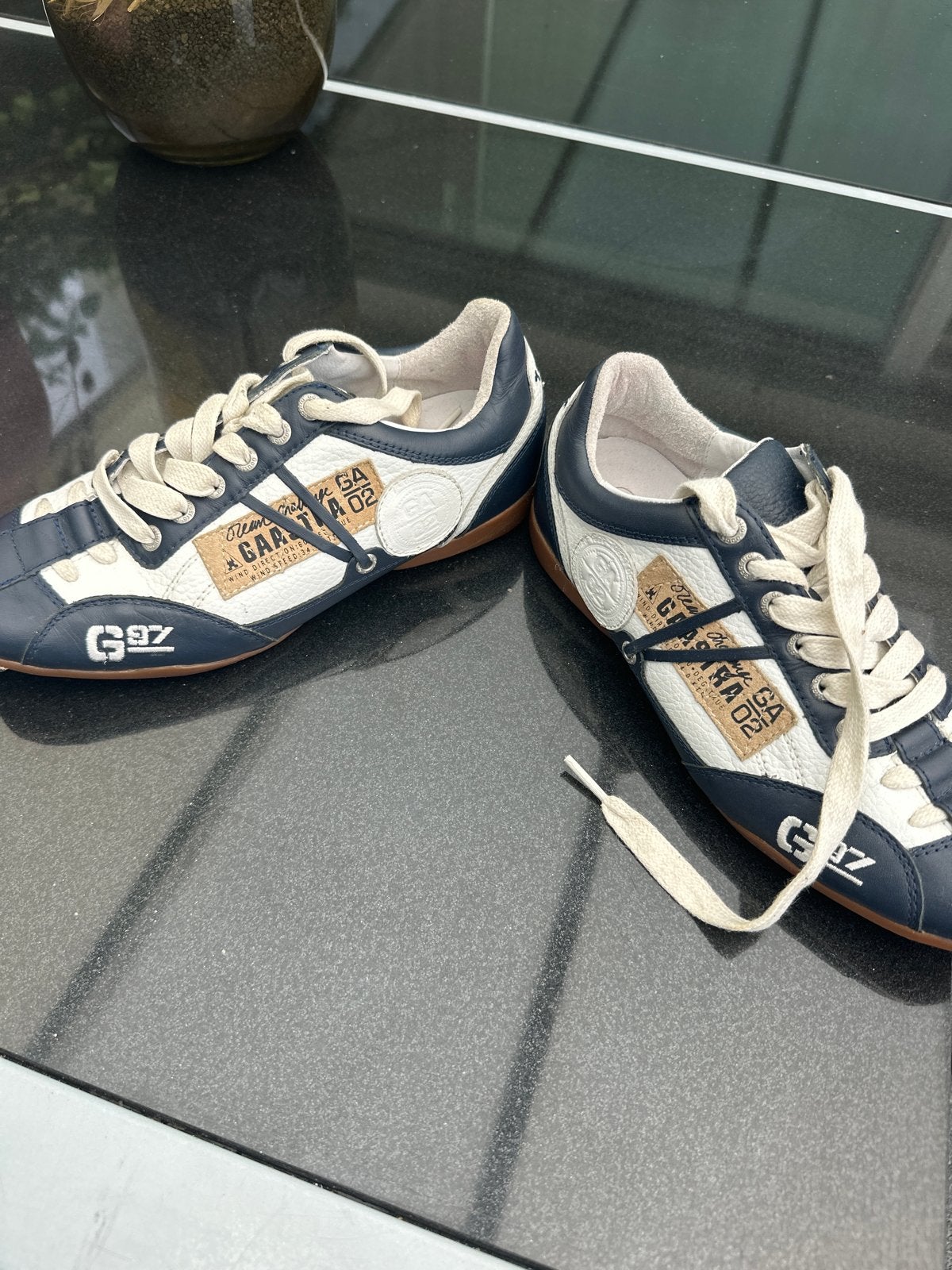 2 paar sneakers maat 40 gaastra en pantafola, Ophalen of Verzenden, Gedragen, Zwart, Sneakers of Gympen