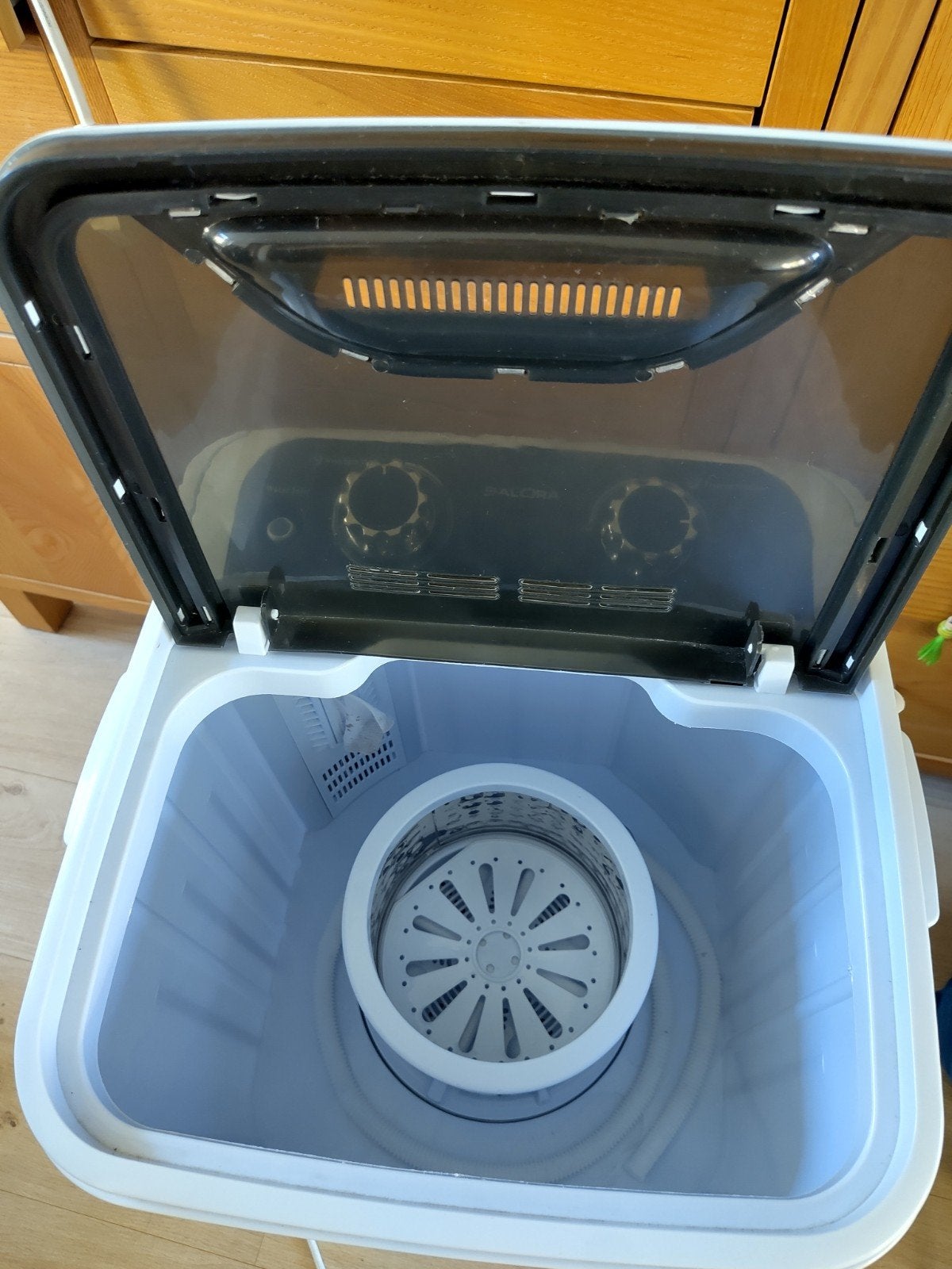 Salora Mini Wasmachine - Compact en Handig, Ophalen, Minder dan 1200 toeren, Minder dan 85 cm, Minder dan 4 kg