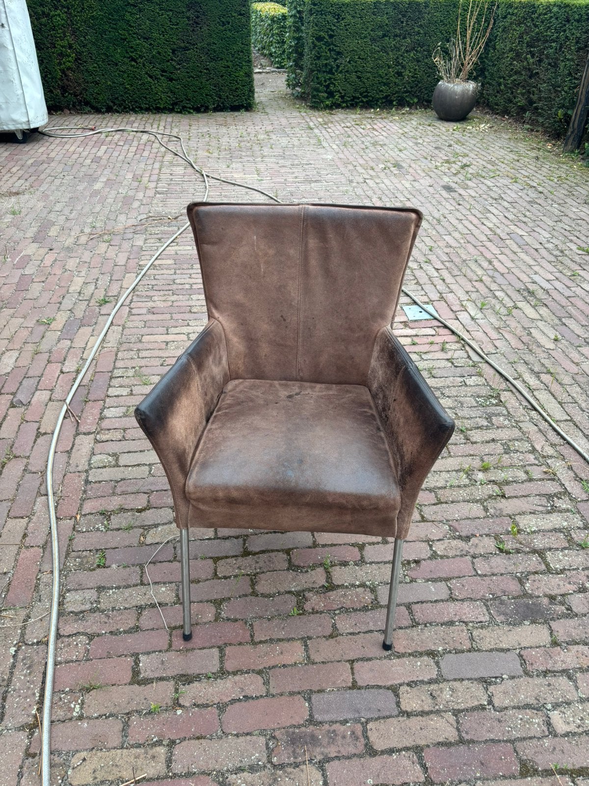 70 stoelen  van leer en rvs frame te koop, Gebruikt, Bruin, Vijf, Zes of meer stoelen, Leer