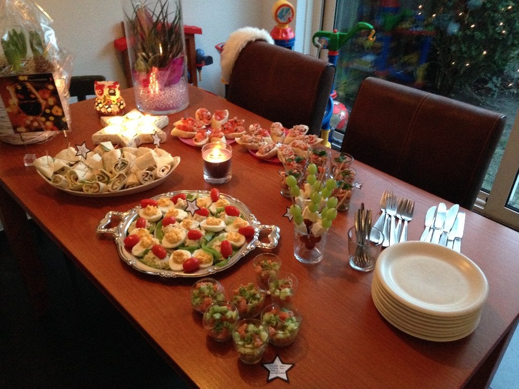 Eettafel (kersenkleur,4-6 p)+4 eetkamerstoelen (0305), Huis en Inrichting, Tafels | Eettafels, Ophalen, 100 tot 150 cm, 50 tot 100 cm