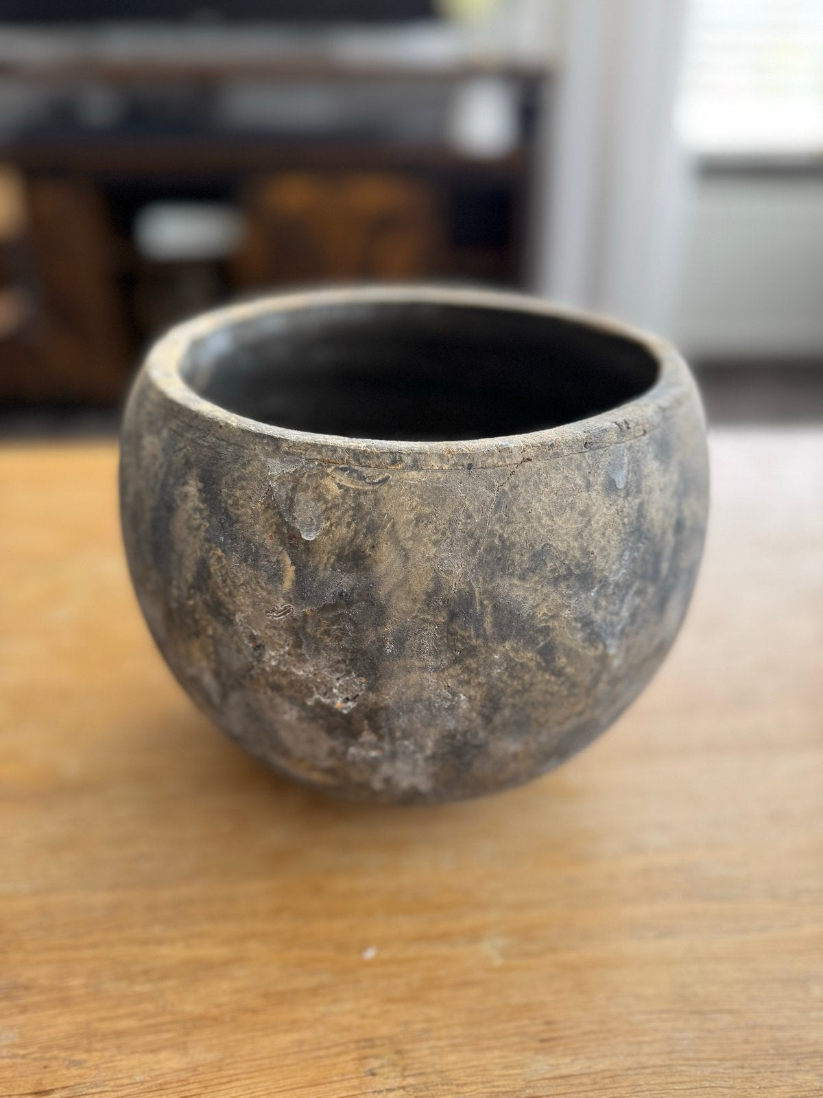 Decoratieve bloempot - Rond, grijs/zwart, Tuin en Terras, Ophalen, Gebruikt, Rond, Binnen