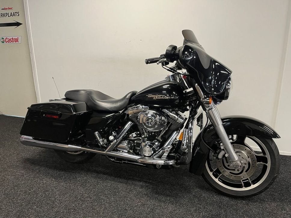 Harley-Davidson STREET GLIDE FLHXI (bj 2006), Motoren, Motoren | Harley-Davidson, 2 cilinders, HARLEY-DAVIDSON, Motorrijbewijs A