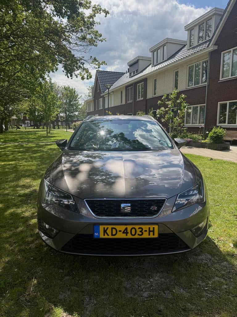 Seat Leon 1.4 Ecotsi 150pk 2017 Grijs, Auto's, Seat, Particulier, Leon, ABS, Achteruitrijcamera, Adaptive Cruise Control, Airbags