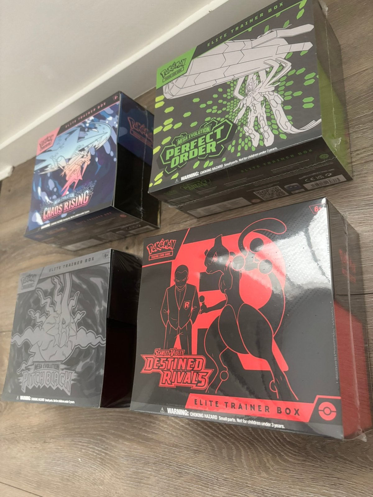 4x nieuwe Pokémon Elite Trainer Box pokemon etb destined ETB, Ophalen of Verzenden, Nieuw, Boosterbox, Foil