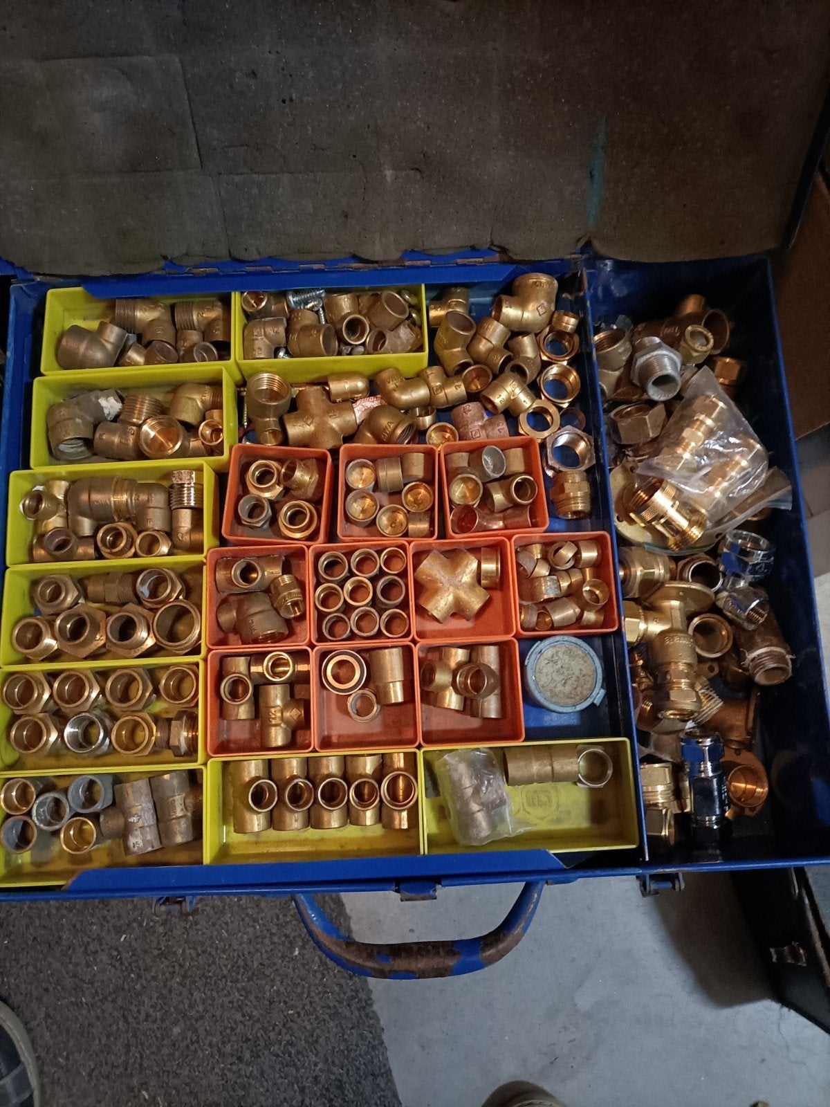 diverse soldeer en klemfittingen, Ophalen