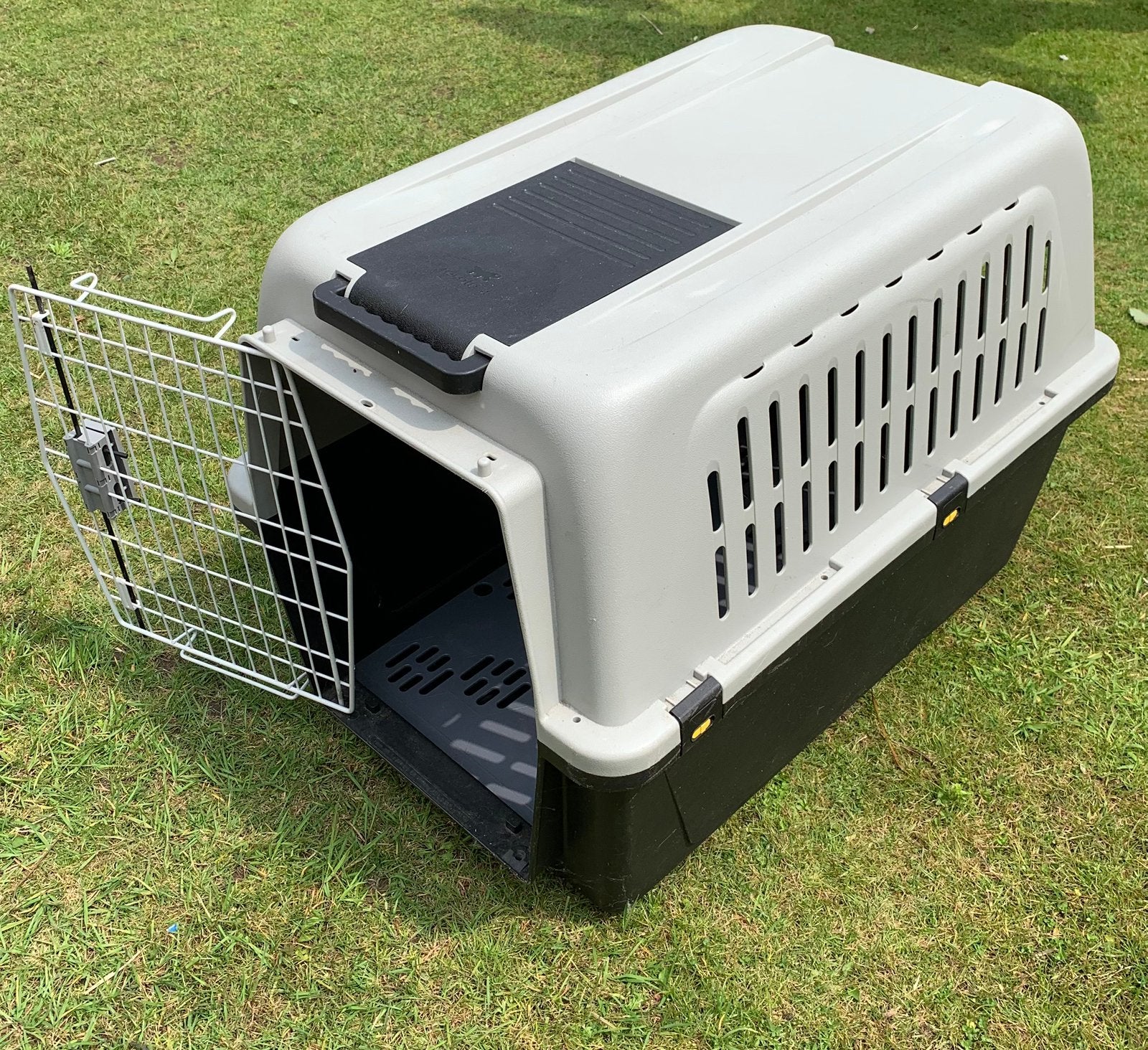 Transportbox voor middelgrote hond, Ophalen of Verzenden, Zo goed als nieuw