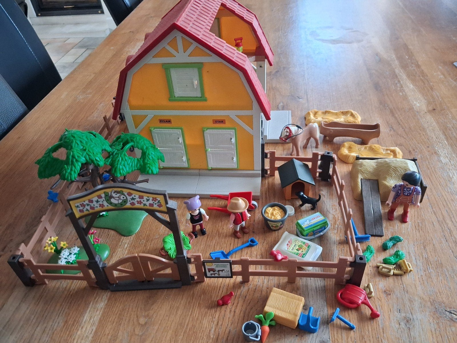 Playmobil ponyranch, manege setnr 5222, Ophalen of Verzenden, Zo goed als nieuw, Complete set