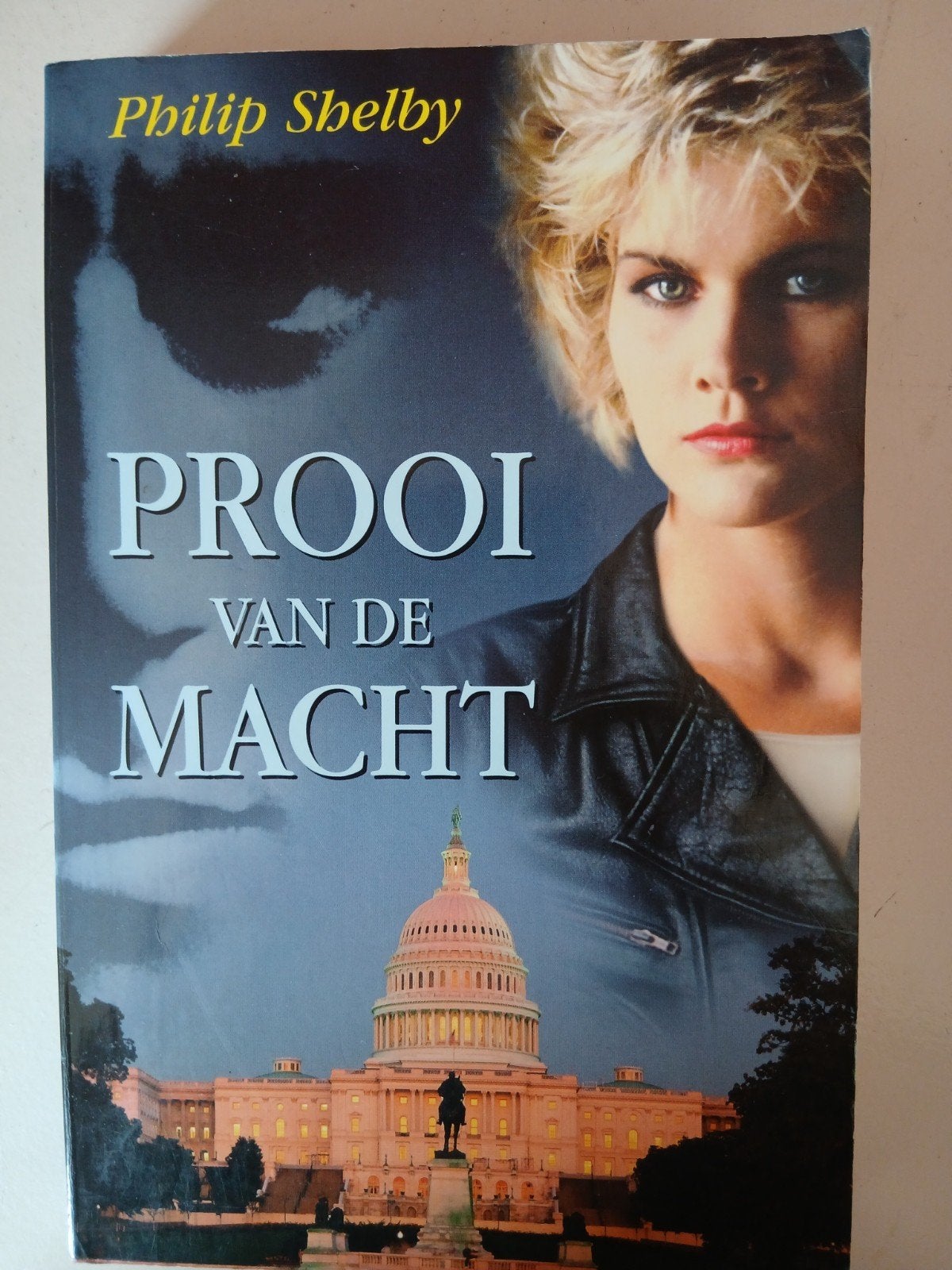 Prooi van de macht thriller, Boeken, Ophalen of Verzenden