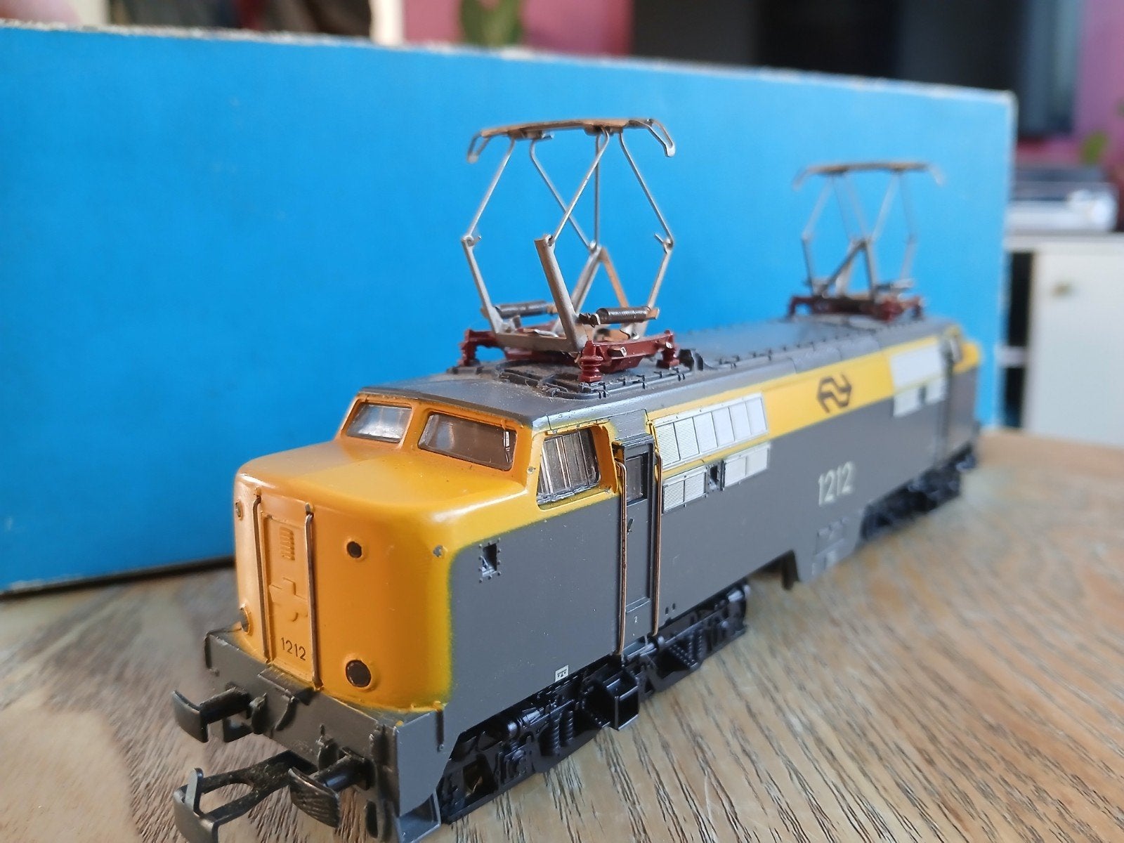 Märklin 3055 NS Elektrische Locomotief 1212 - Analoog, Ophalen, Wisselstroom, Gebruikt, Locomotief