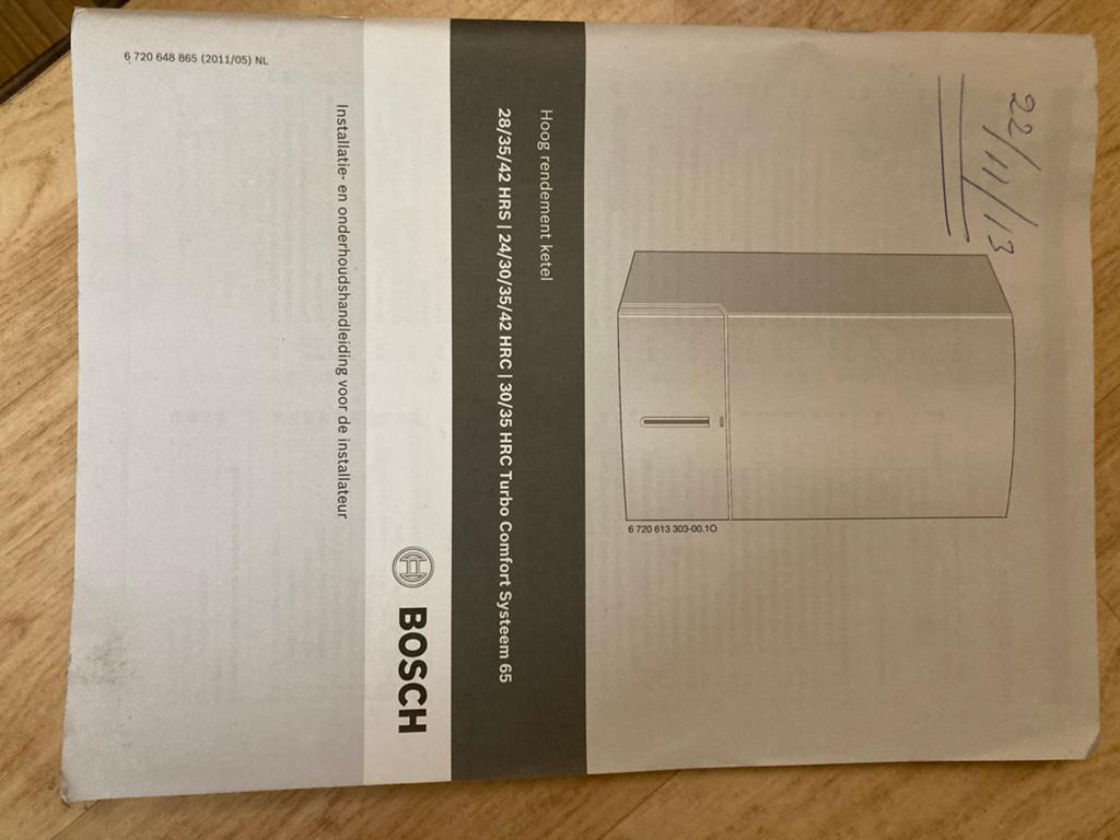 Bosch CV ketel uit 2013 - Kan nog zeker een aantal jaar mee, Doe-het-zelf en Verbouw, Verwarming en Radiatoren, Ophalen, 30 tot 80 cm