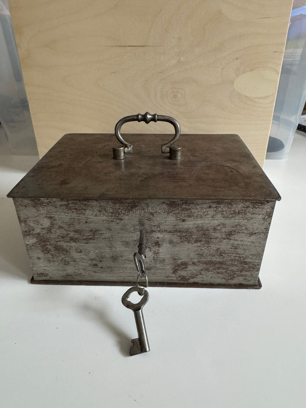 Oud ijzeren kluisje 20x15 cm, Ophalen of Verzenden