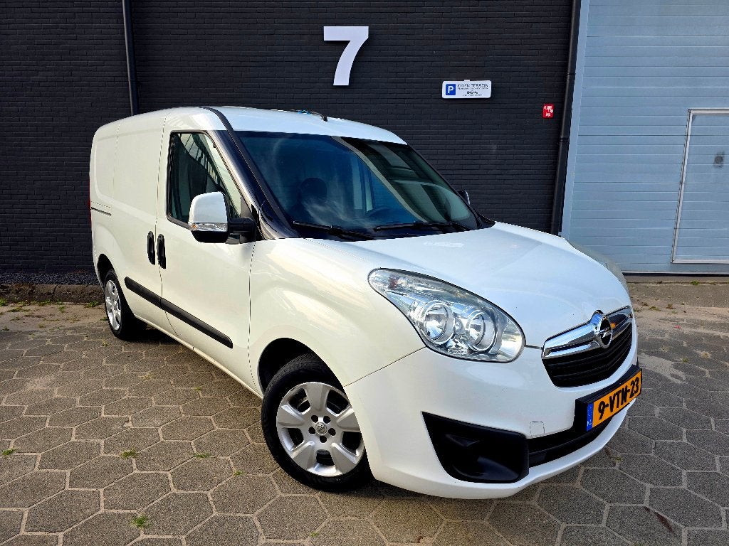 ✅️ Opel Combo 1.3 Diesel 2012 ✅️ Euro 5 ✅️ Nieuwe APK ✅️, Auto's, Euro 5, Zwart, 4 cilinders, Leder en Stof