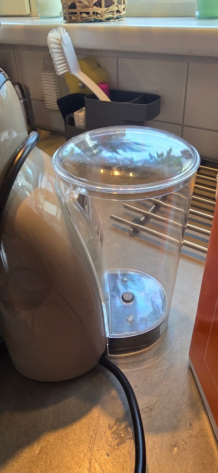 Krups Dolce Gusto Piccolo XS - Zo goed als nieuw, Ophalen of Verzenden, Zo goed als nieuw, Koffiepads en cups, Afneembaar waterreservoir