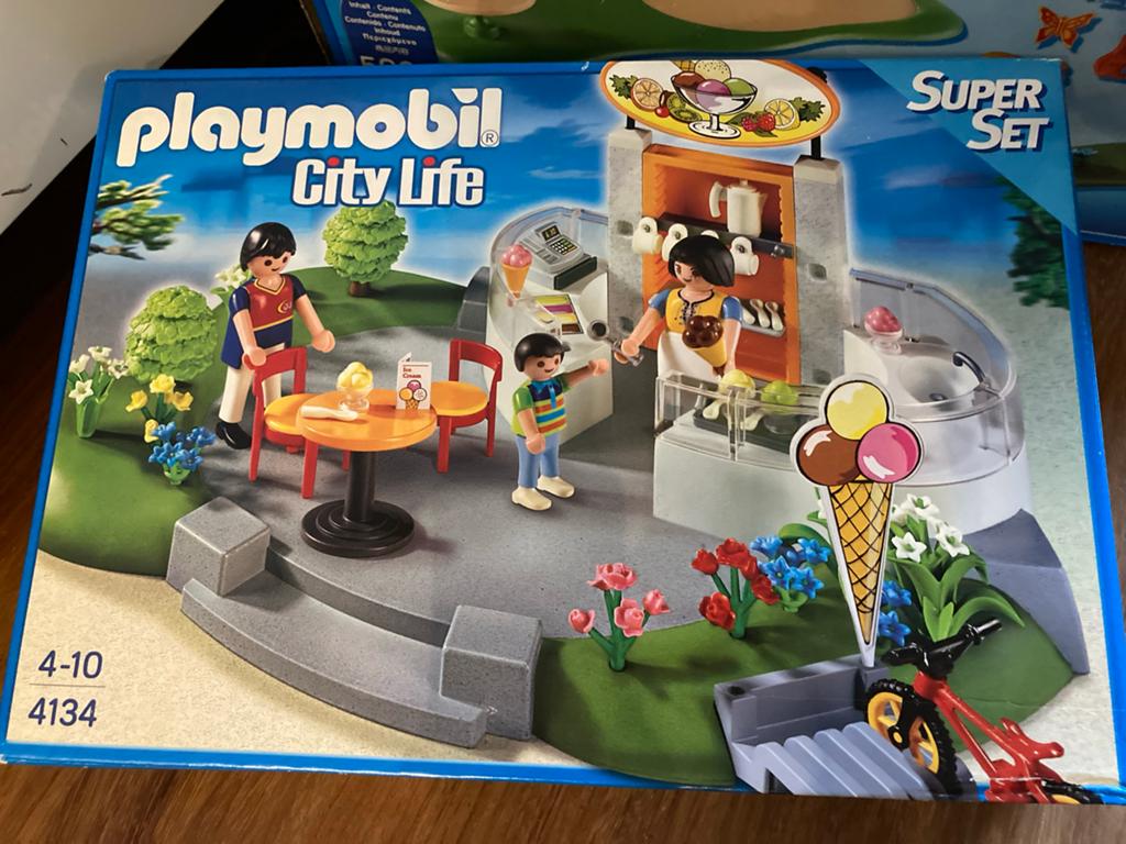 Playmobil City Life IJssalon met terras (4134), Kinderen en Baby's, Speelgoed | Playmobil, Ophalen of Verzenden, Zo goed als nieuw