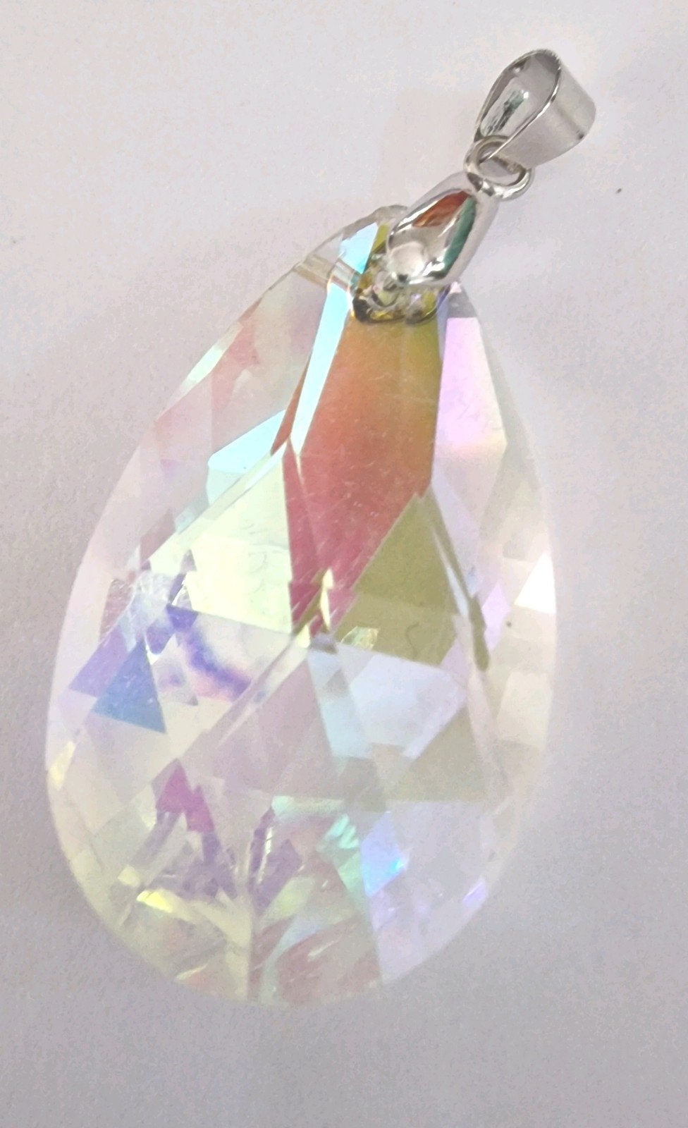 Grote facet geslepen kristallen hanger, Gemerkt 18 gp, Sieraden, Tassen en Uiterlijk, Kettinghangers, Gebruikt, Glas of Kristal