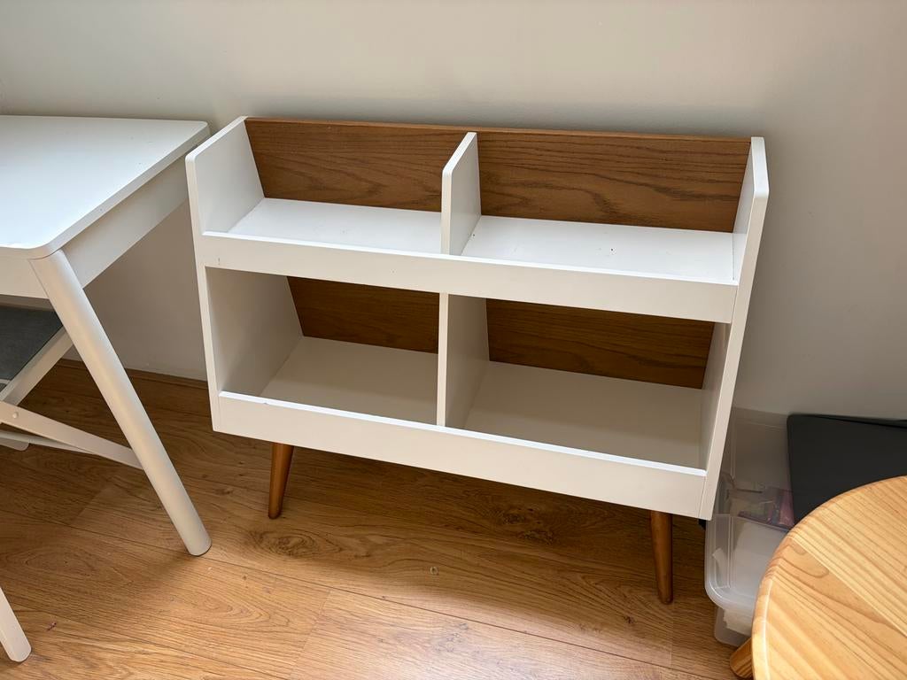 Crate & Barrel Kids Montessori Boekenkast Wit/Eiken Mid-Cent, Kinderen en Baby's, Kinderkamer | Commodes en Kasten, Gebruikt, Kast