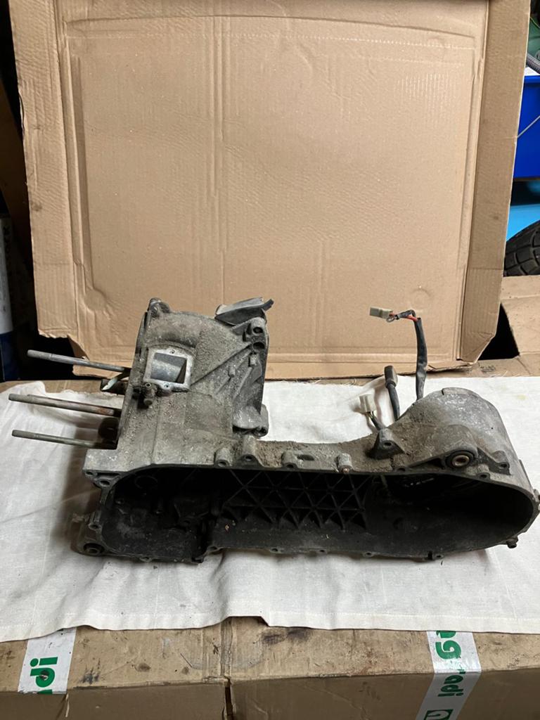 Hexagon 150 cc EX1VM Carter, Ophalen, Zo goed als nieuw, Blok