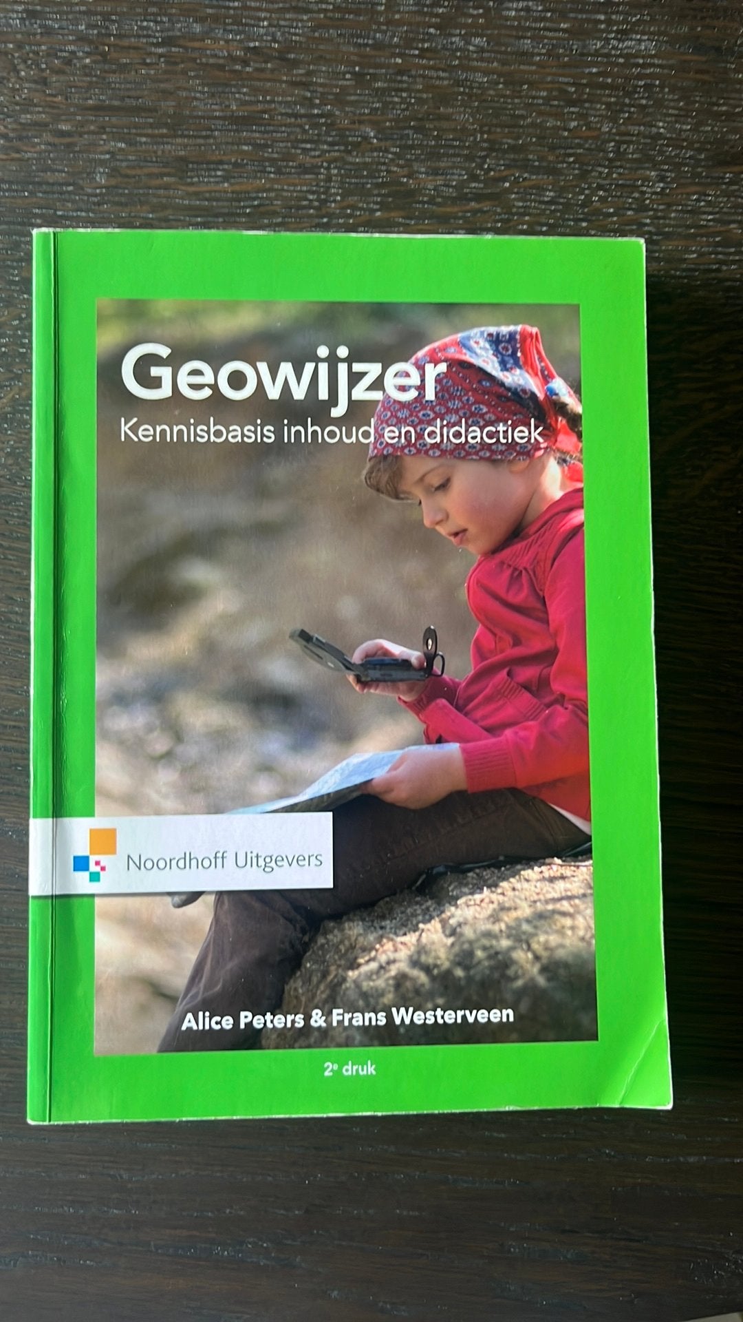 Alice Peters - Geowijzer, Zo goed als nieuw, Alice Peters; Frans Westerveen, Alpha, HBO