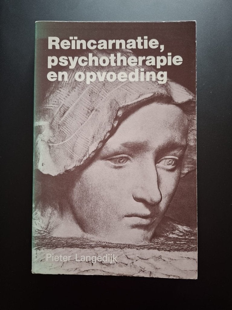 Reïncarnatie, psychotherapie en opvoeding P. Langedijk, Boeken, Ophalen of Verzenden, Gelezen, Spiritualiteit algemeen, Instructieboek