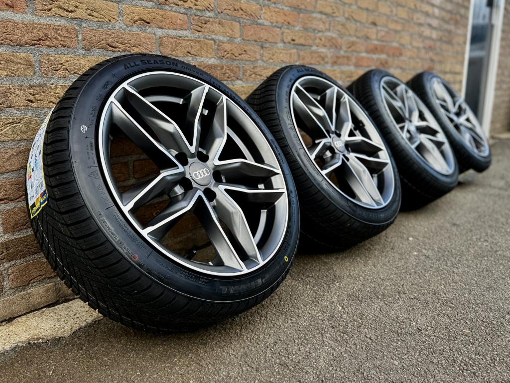 Volkswagen Polo Audi A1 Seat Ibiza velgen 17 inch met banden, Niet ingevuld, 215 mm, Banden en Velgen, Niet ingevuld