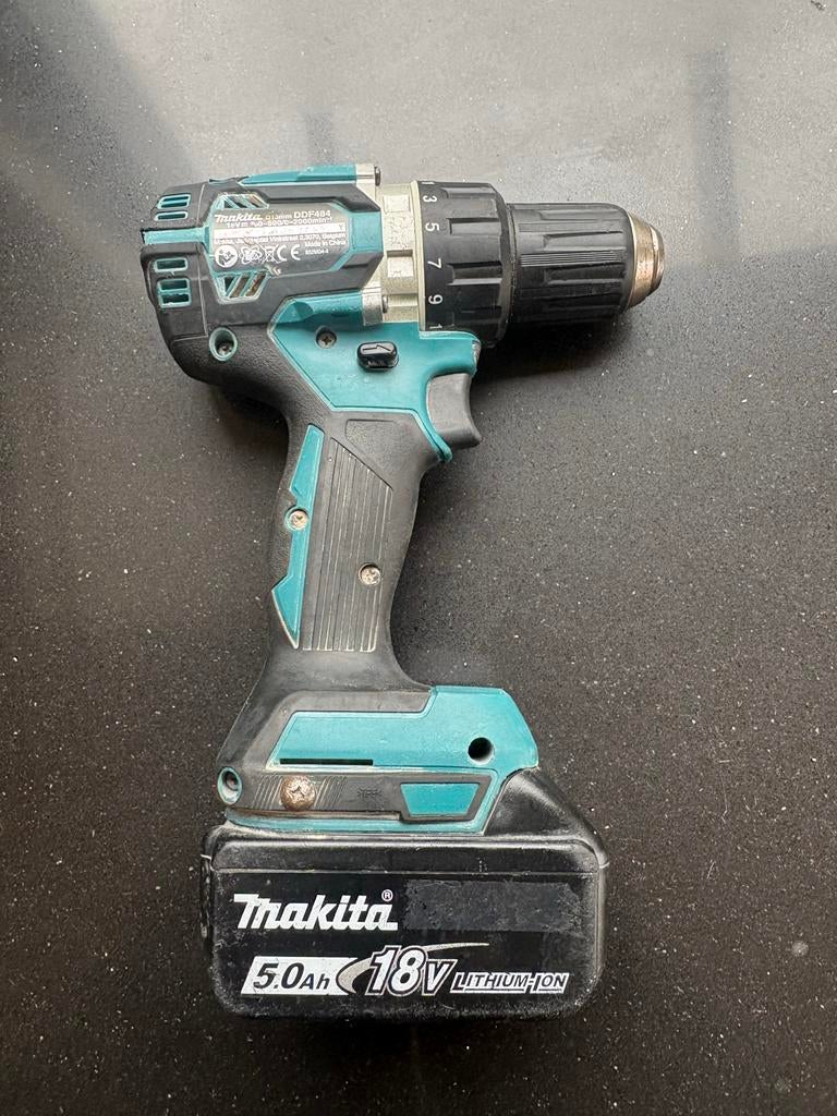 Makita DHP484 18V Accu boormachine 5.0Ah, Doe-het-zelf en Verbouw, Gereedschap | Boormachines, Gebruikt, Ophalen of Verzenden