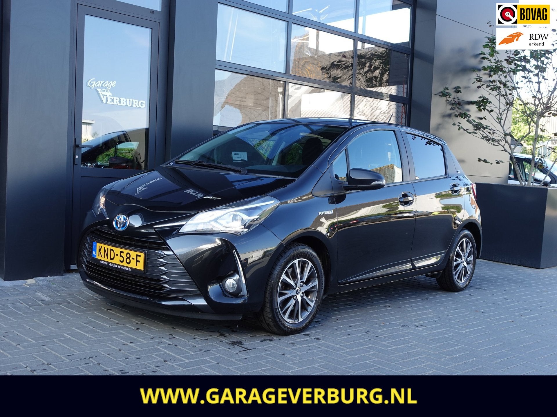 Toyota Yaris 1.5 Hybrid Y20 Exclusive Edition (Navi/Carplay,, Gebruikt, 4 cilinders, Stoelverwarming, Zwart