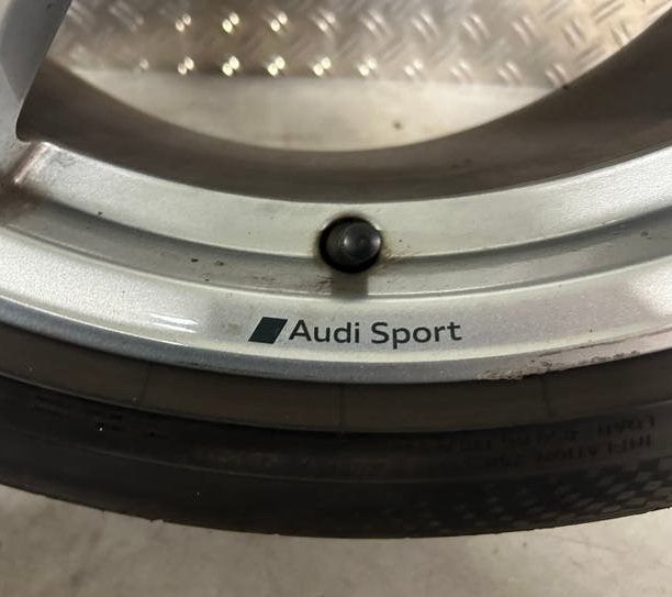 Originele Audi Q5 SQ5 FY 21 inch sport Continental 2022, Auto-onderdelen, Banden en Velgen, Ophalen, Audi, Gebruikt, 255 mm