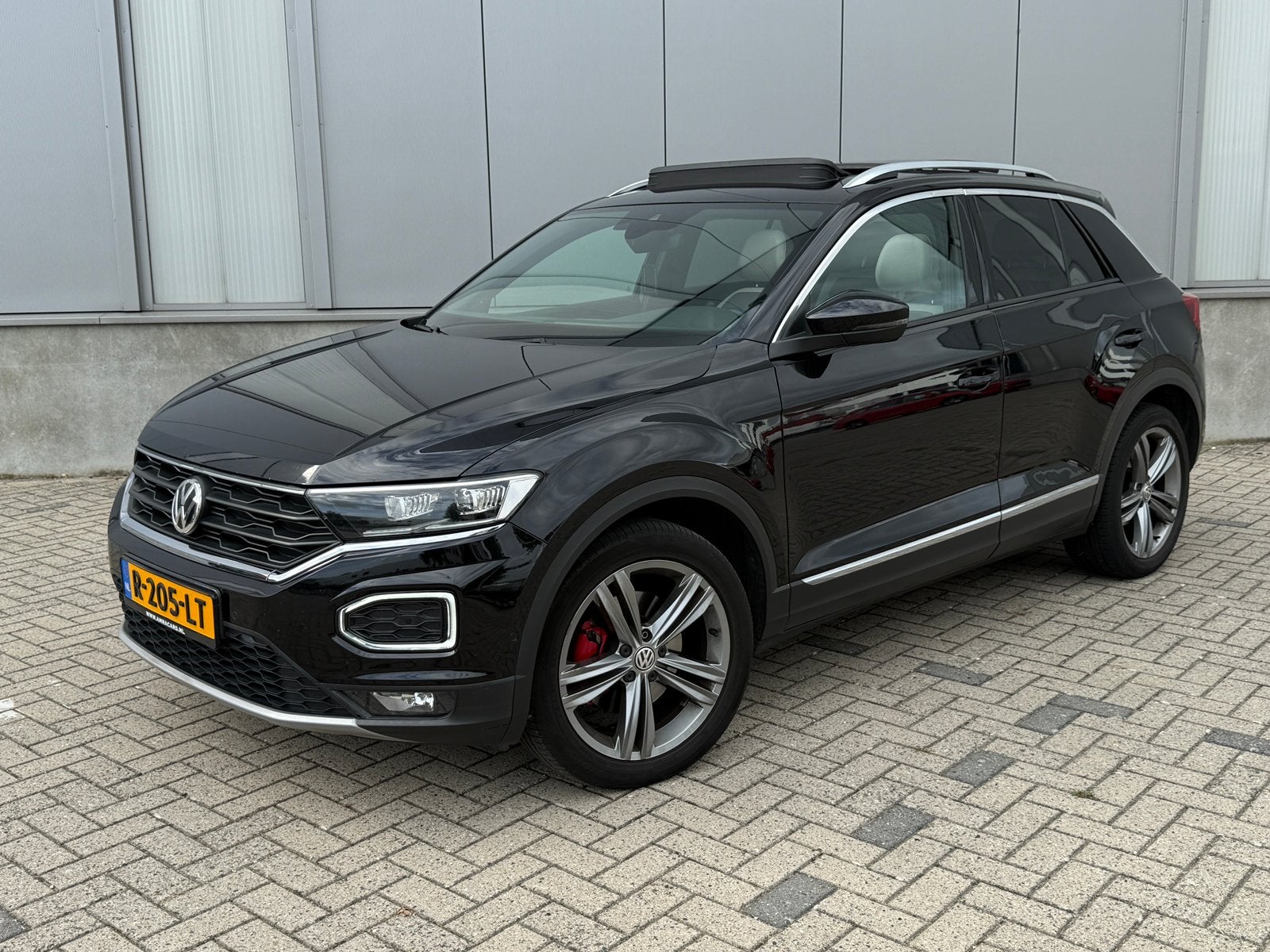 Volkswagen T-Roc 2.0 TSI 190pk 4Motion 7-DSG 2018 Zwart, Automaat, 15 km/l, 1984 cc, Bluetooth