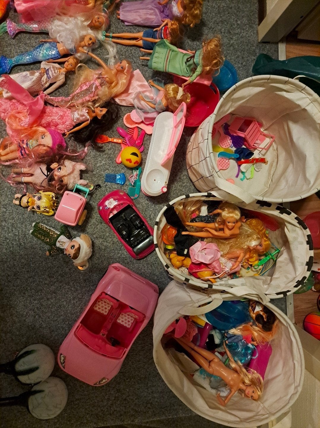 Grote collectie Barbiepoppen en accessoires, Ophalen