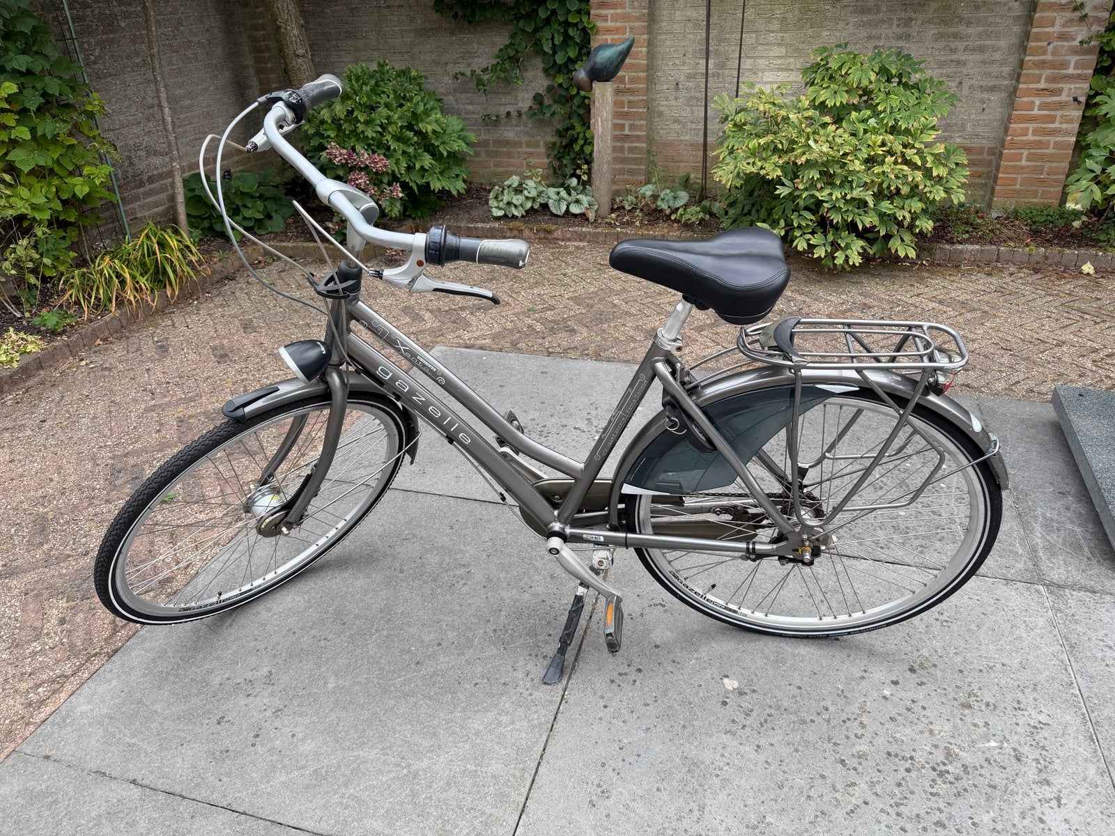 Gazelle damesfiets met gebruikerssporen, technisch goed, Fietsen en Brommers, Fietsen | Dames | Damesfietsen, Ophalen, Gebruikt