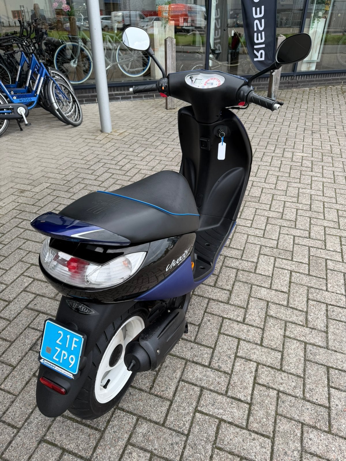 In nieuwstaat en schadevrije Peugeot Vivacity 25 sportline 4, Ophalen, Zo goed als nieuw, Benzine, Vivacity