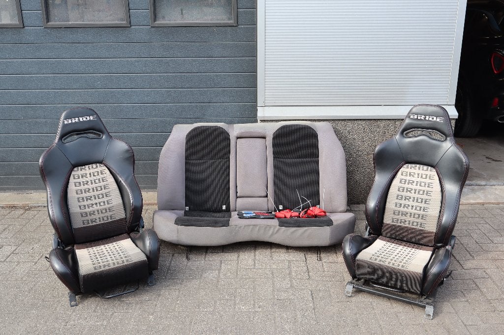 Subaru interieur 2 voorstoelen + Achterbank BRIDE, Auto-onderdelen, Interieur en Bekleding, Ophalen, Subaru
