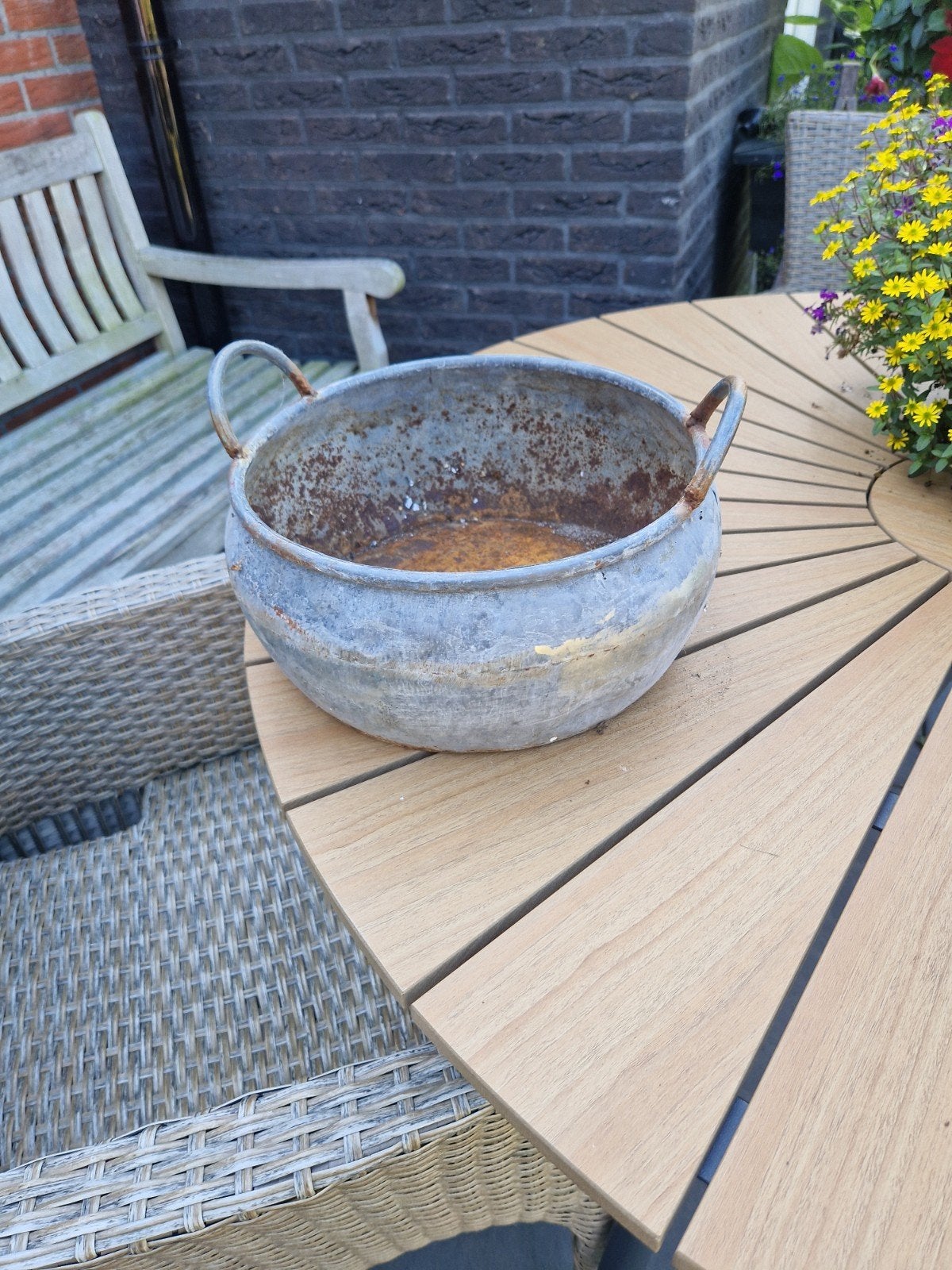 Oude Zinken Plantenbak met Handvatten, Ophalen