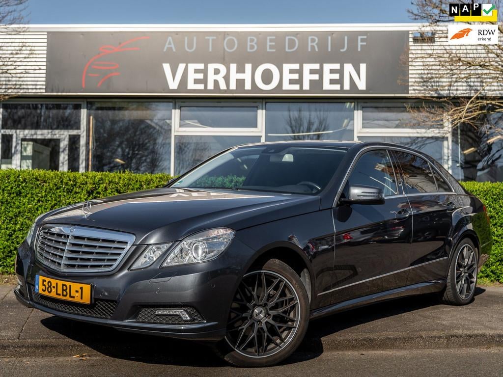 Mercedes-Benz E-klasse 200 CGI Elegance - AUTOMAAT - NAP KM, Euro 5, Achterwielaandrijving, Gebruikt, 4 cilinders