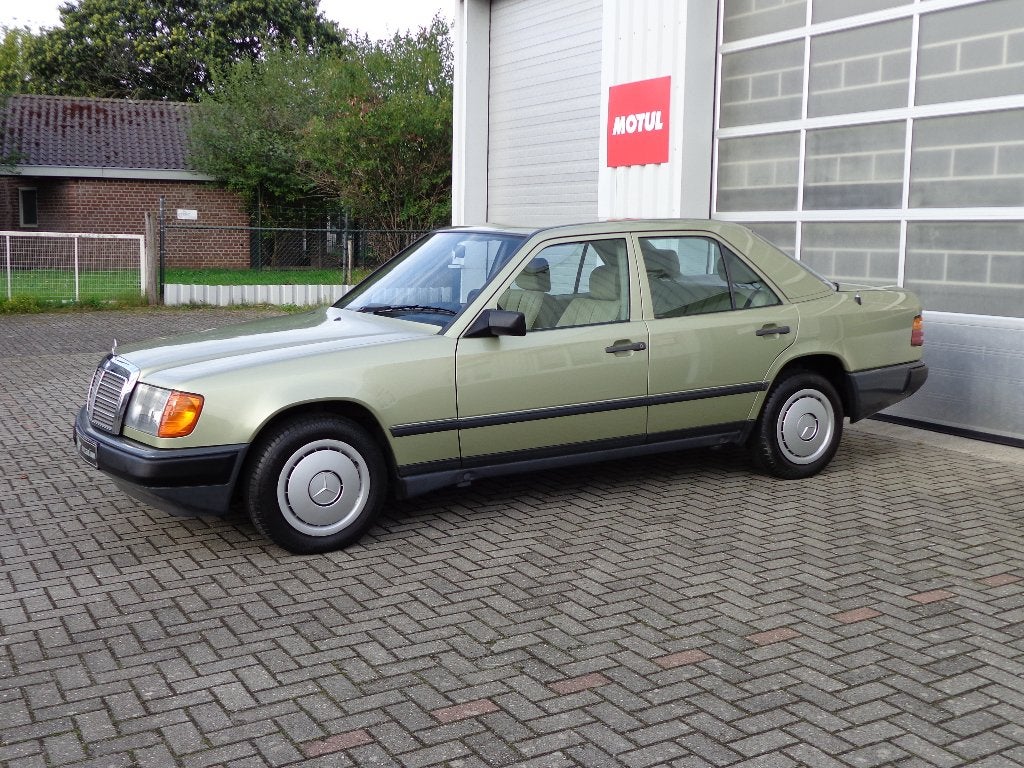Mercedes 230 E Belastingvrij zeer mooi, foto 3