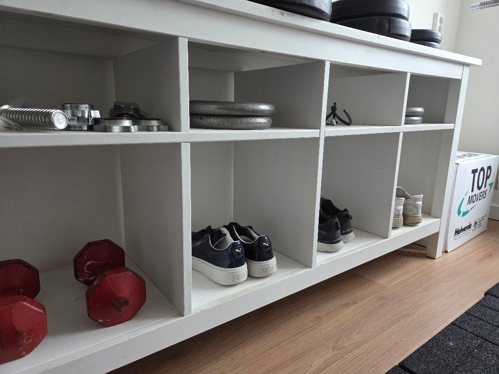 Foto 2 van Ikea kast massief hout