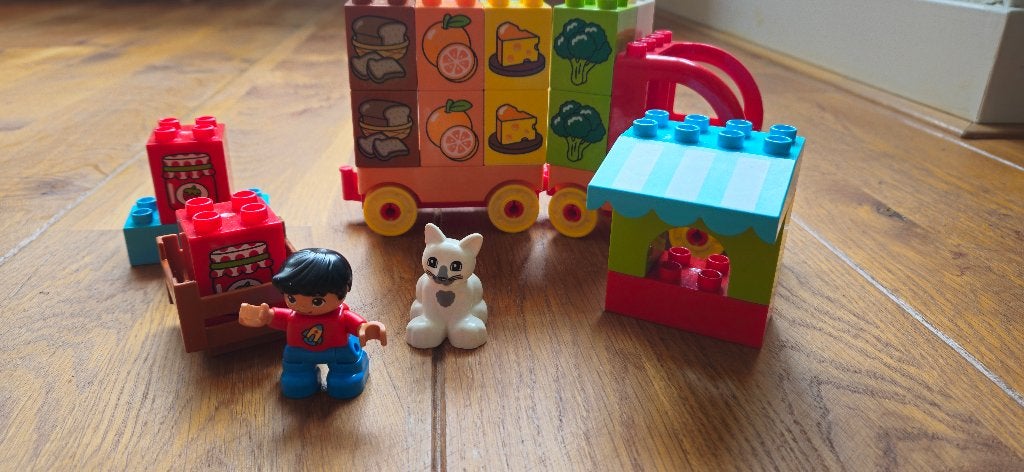Duplo lego set 10818, vrachtwagen / markt, Ophalen, Zo goed als nieuw, Compleet, Duplo